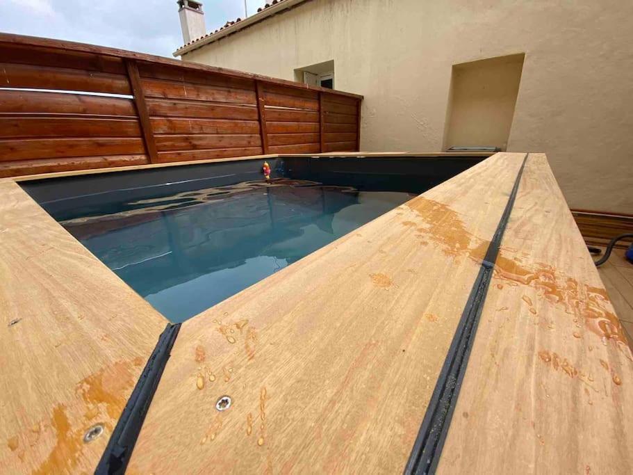 Charentaise 6-8 Personnes Avec Piscine Villa Tonnay-Charente Exterior photo